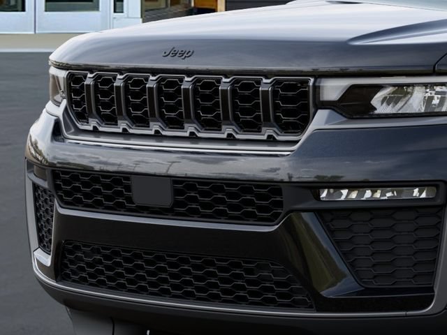 New 2026 Jeep Grand Cherokee Limited w/ Limited Altitude Package AWD/4WD image 11