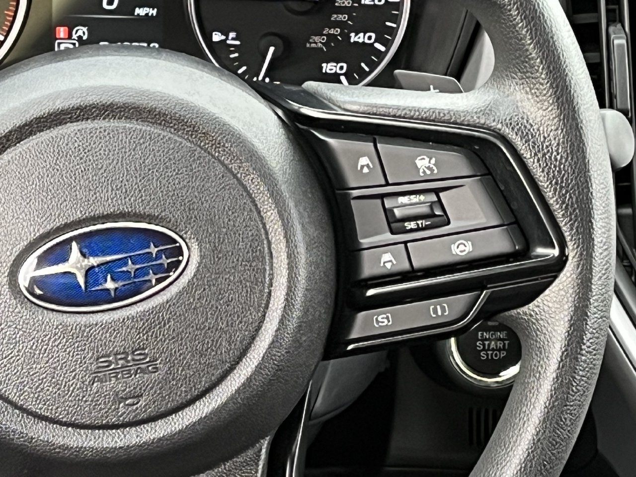 Used 2025 Subaru Crosstrek 2.5i Premium AWD/4WD image 14