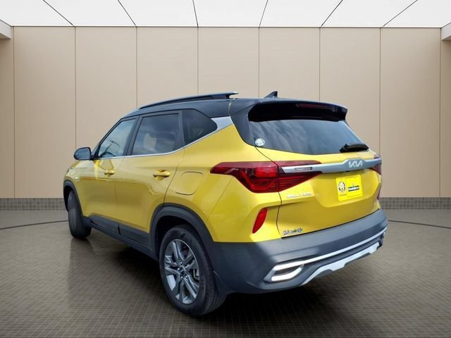Used 2023 Kia Seltos S w/ Navigation Package AWD/4WD image 13