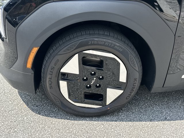 New 2027 Kia EV3 Wind FWD image 12