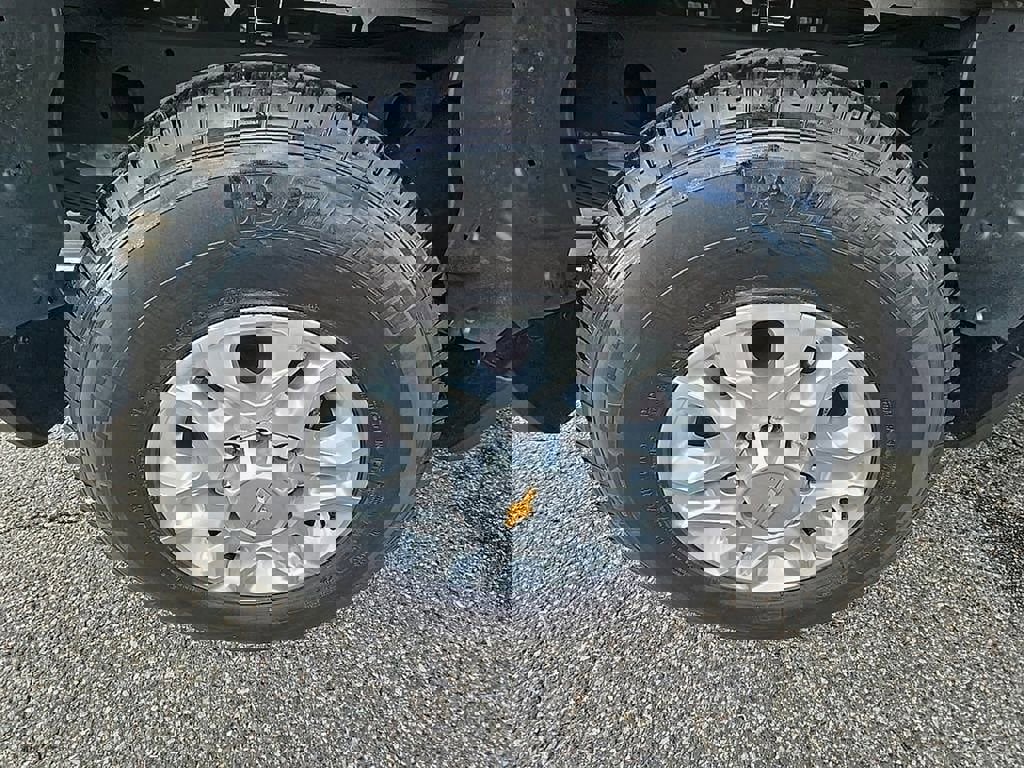 Used 2024 Chevrolet Silverado 2500 LT w/ Convenience Package image 74