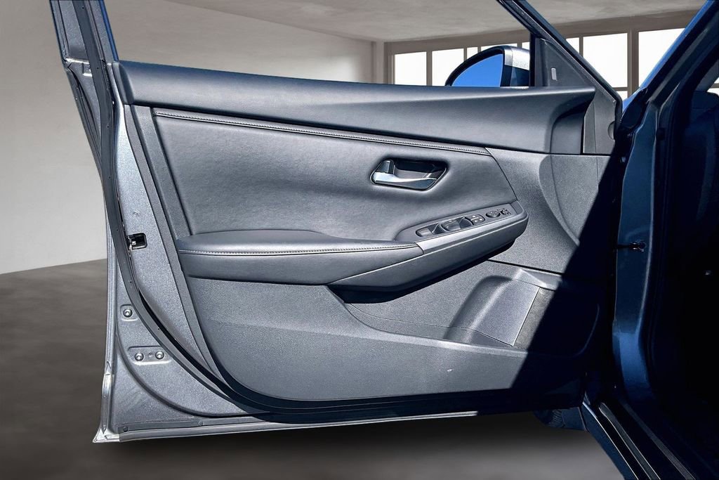 Used 2023 Nissan Sentra S image 19