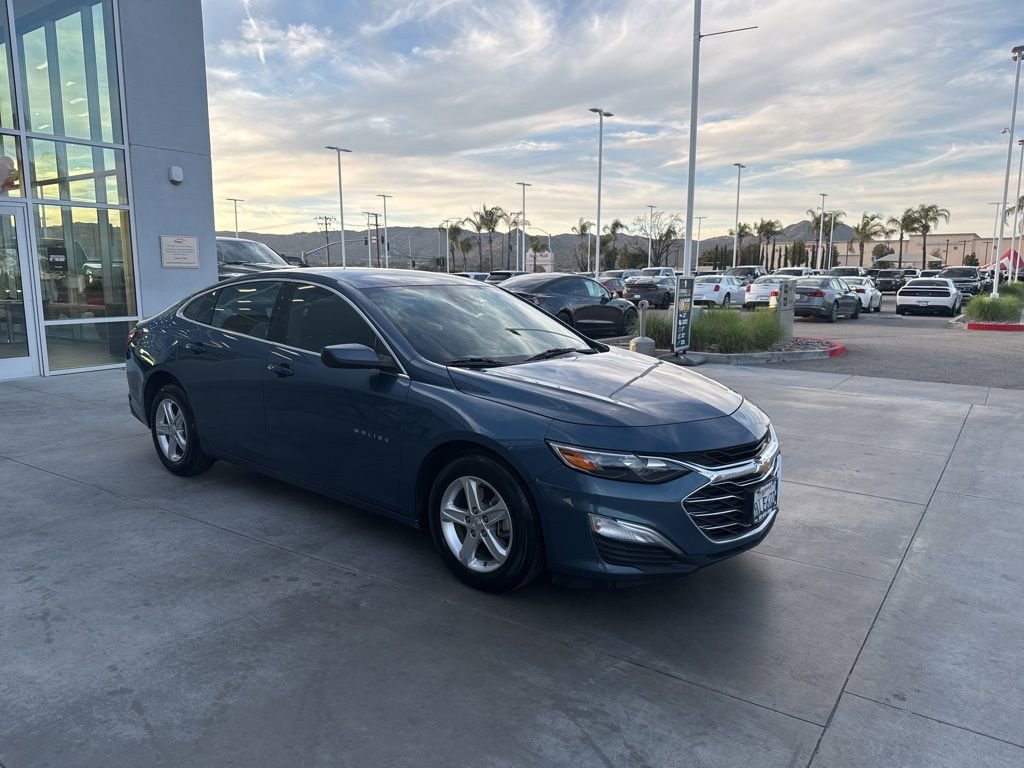 Used 2024 Chevrolet Malibu LS w/ Driver Confidence Package image 2