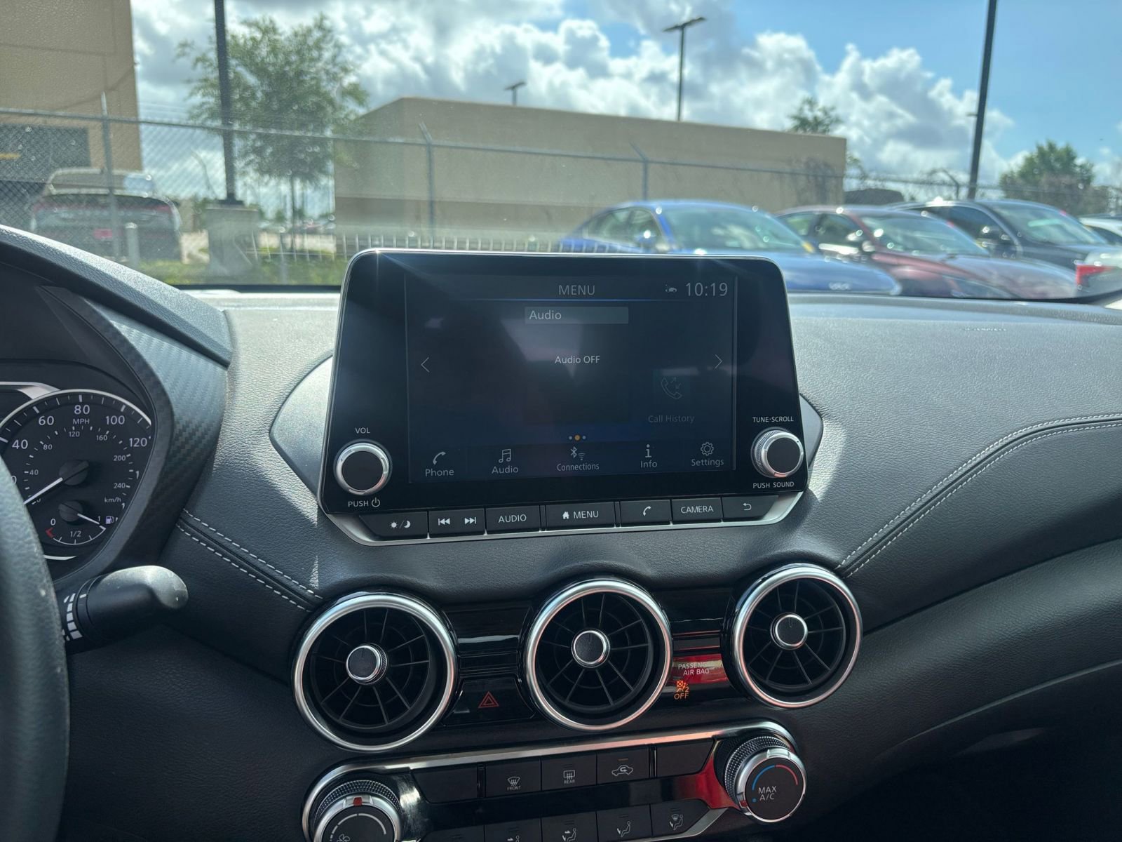 Used 2025 Nissan Sentra SV image 20