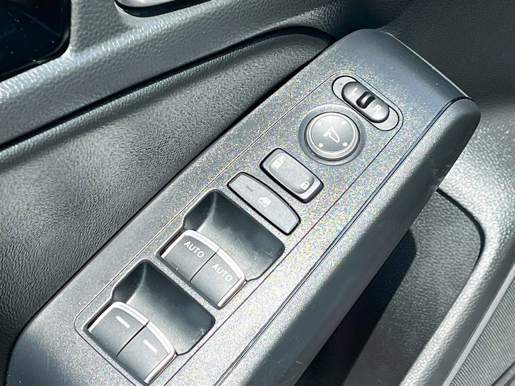 Used 2024 Honda Civic EX-L image 17