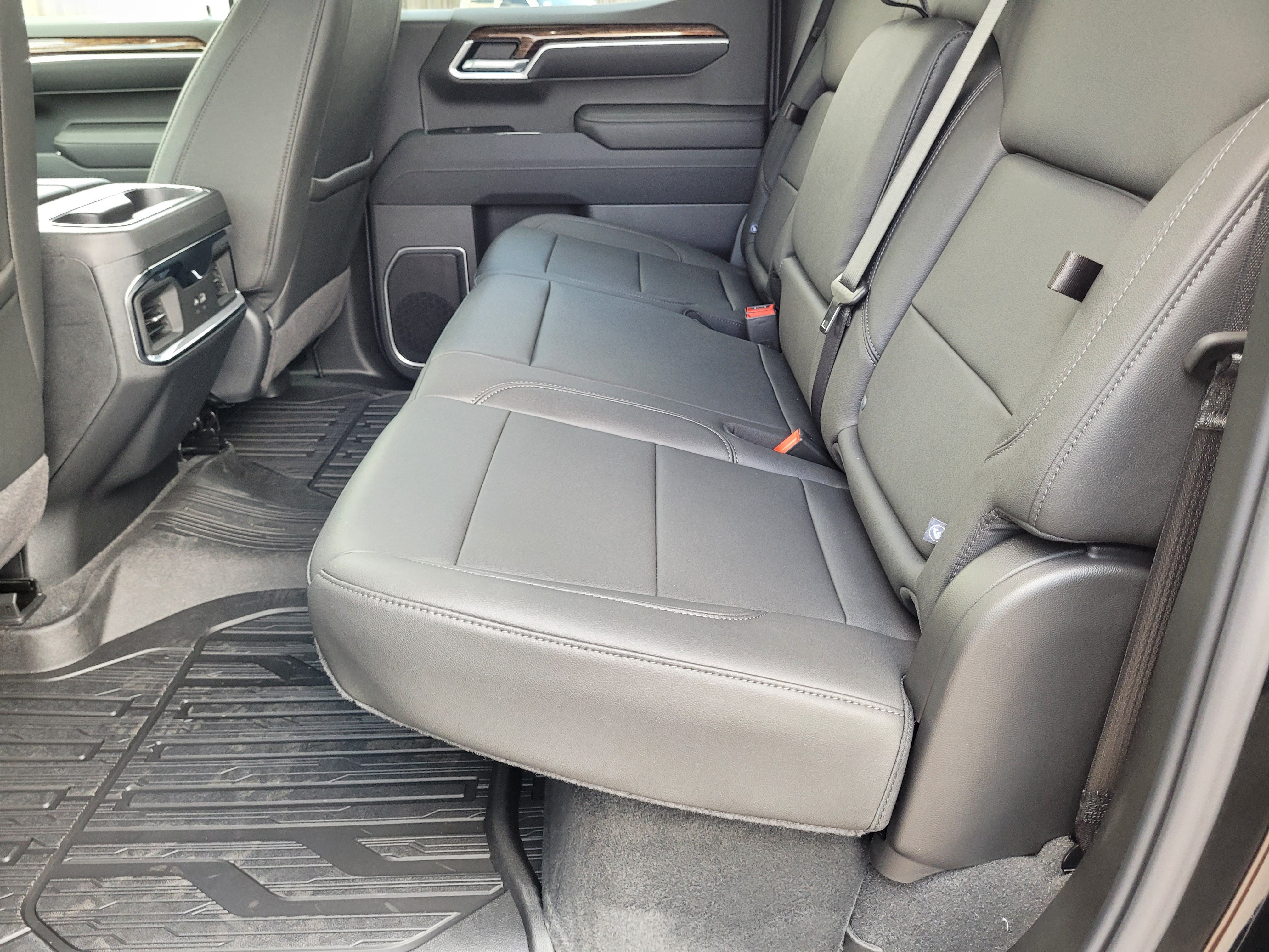 New 2026 GMC Sierra 1500 Elevation w/ Elevation Premium Package AWD/4WD image 25