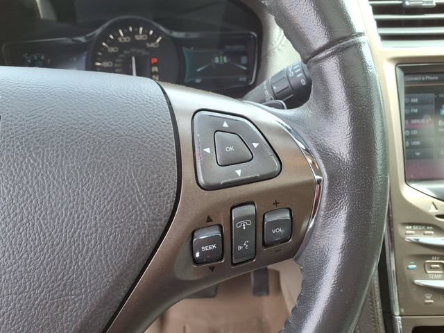 Used 2015 Lincoln MKX AWD w/ Equipment Group 102A image 19