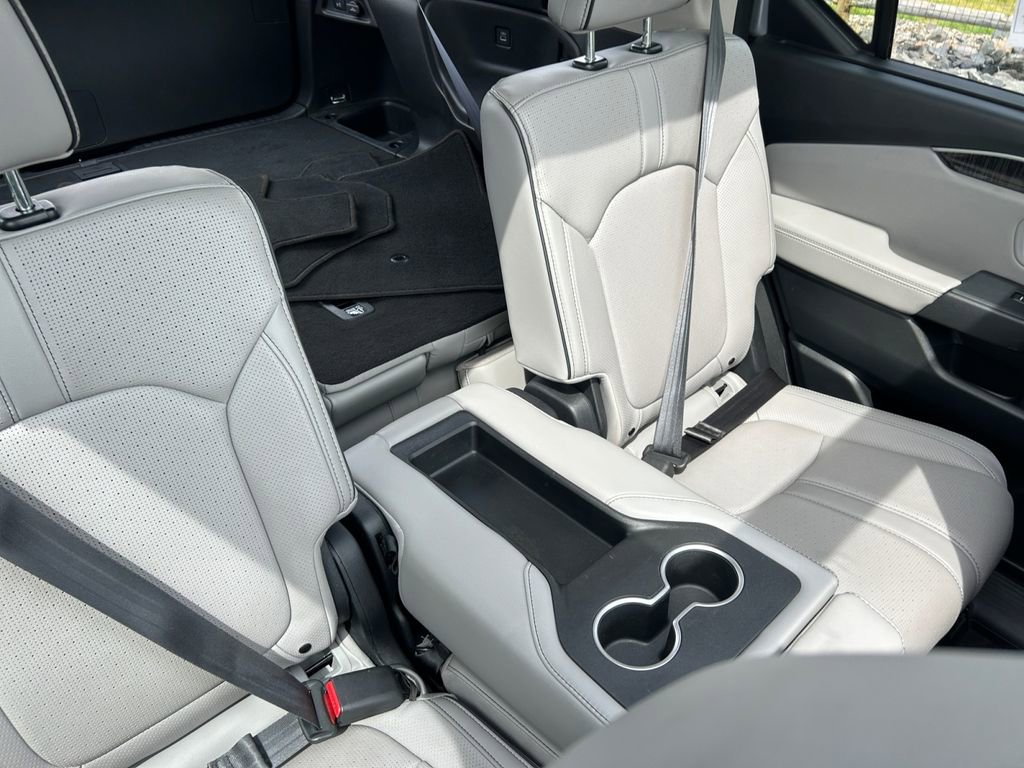 Used 2023 Honda Pilot Elite image 24