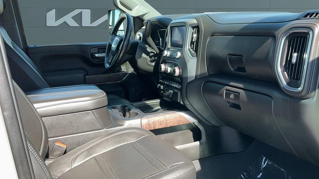 Used 2023 GMC Sierra 3500 Denali w/ Denali Ultimate Package image 20