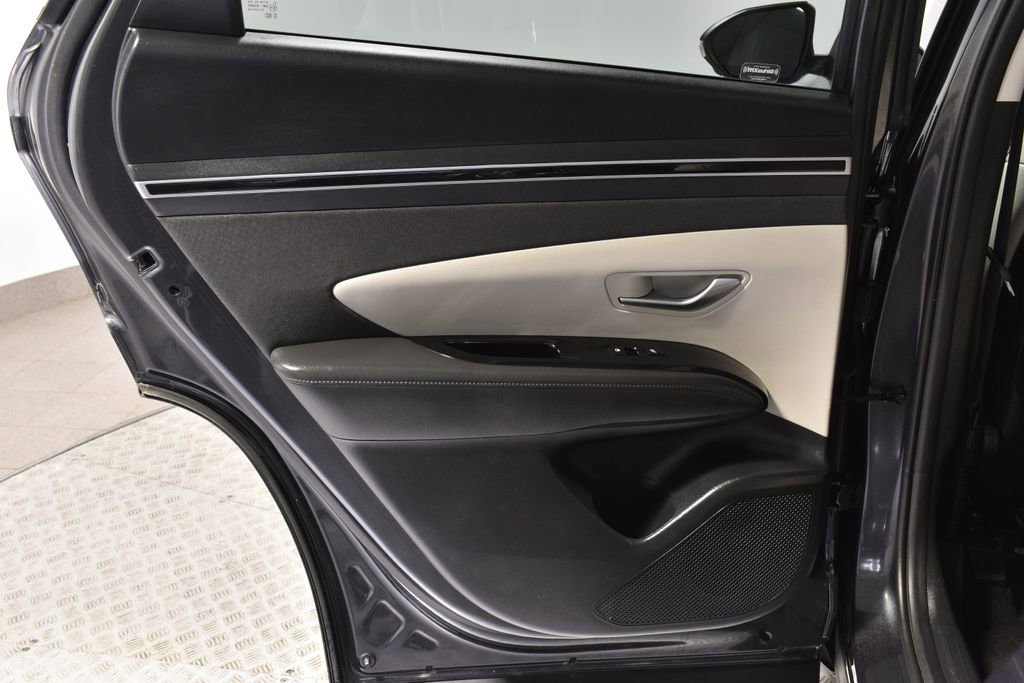 Used 2024 Hyundai Tucson Limited image 24