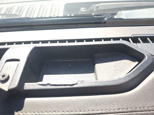 Used 2022 Jeep Wrangler Unlimited Sahara image 19