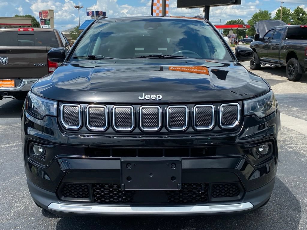 Used 2022 Jeep Compass Limited AWD/4WD image 2