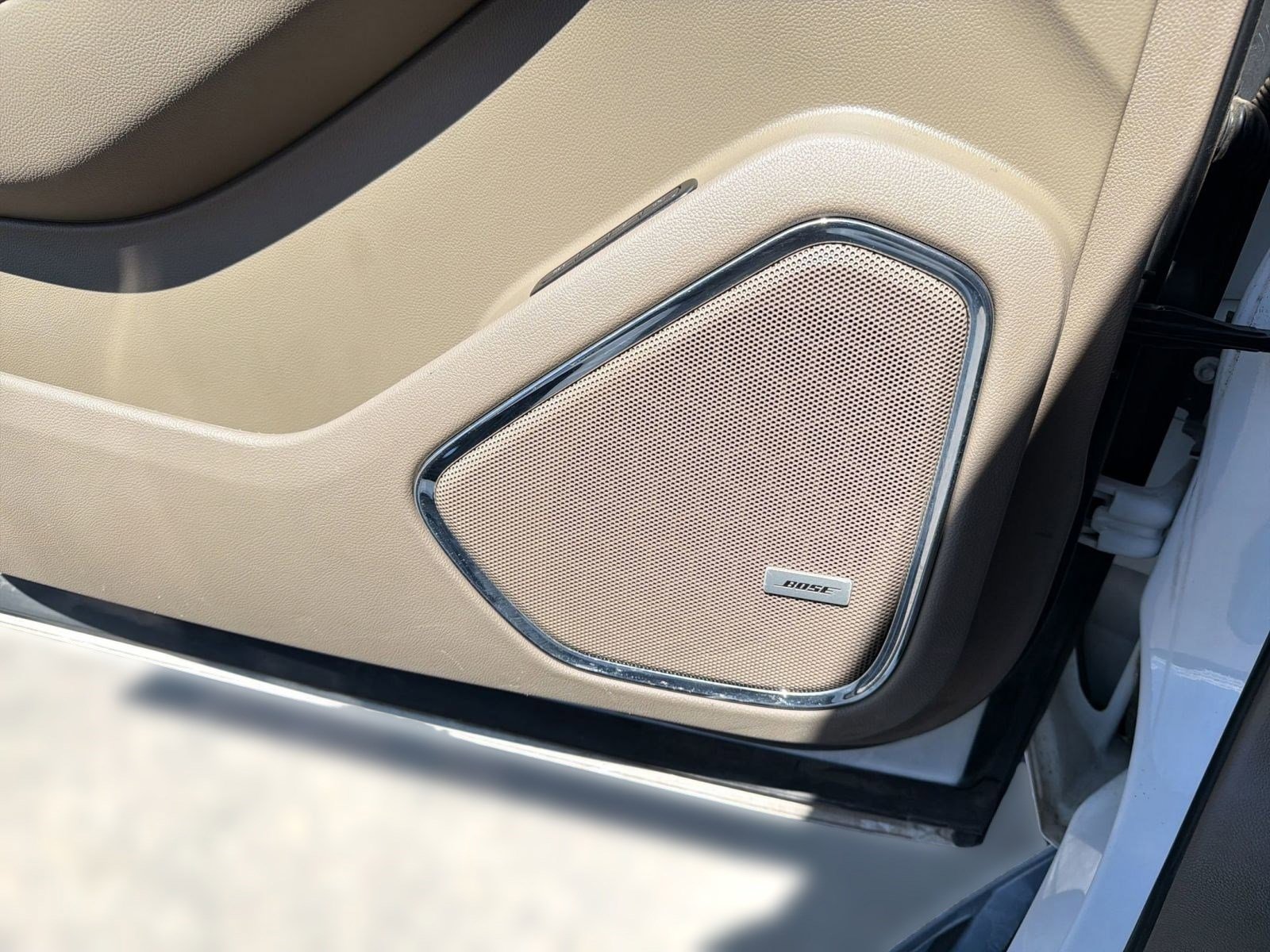 Used 2016 Chevrolet Suburban LTZ AWD/4WD image 23