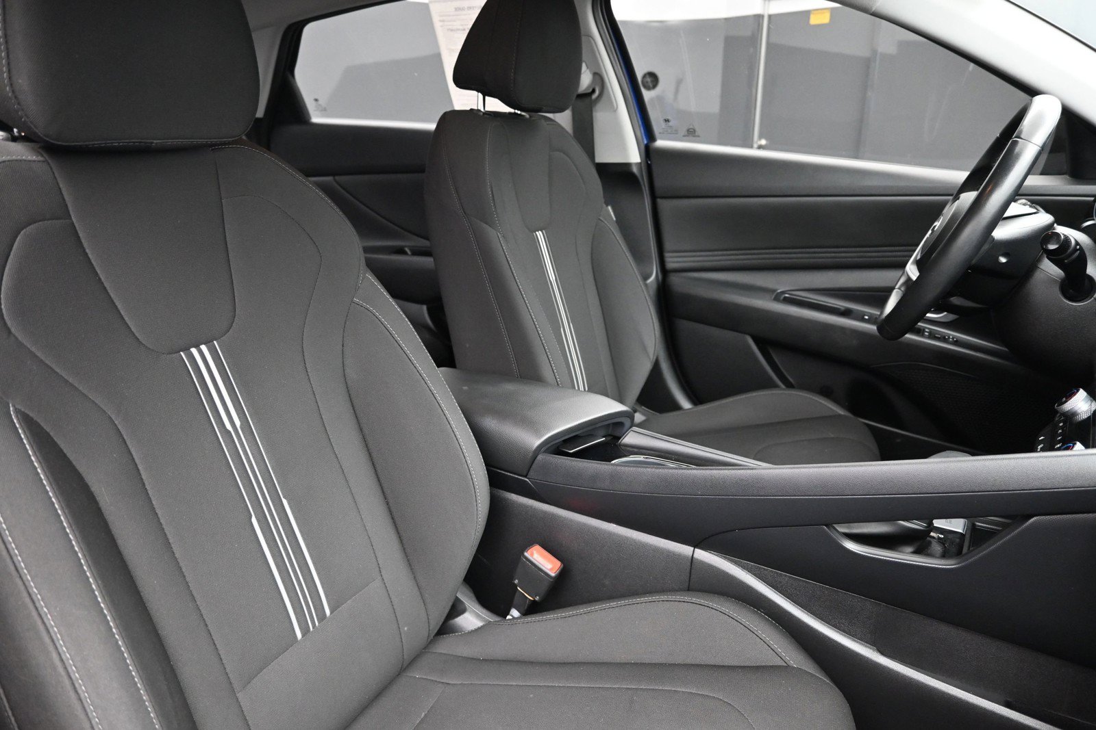 Used 2023 Hyundai Elantra SEL w/ Convenience Package FWD image 27