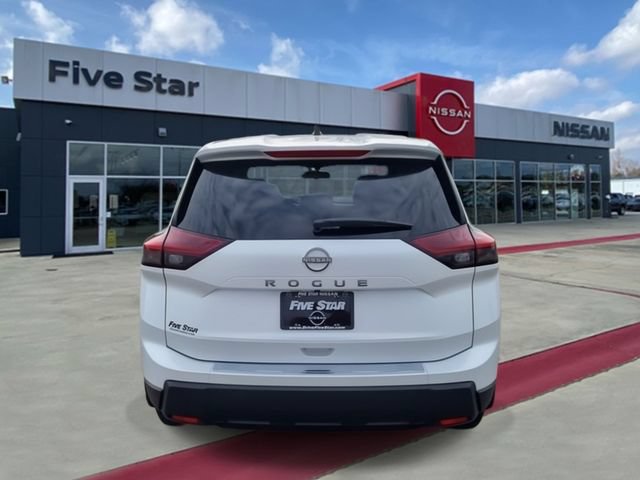 New 2026 Nissan Rogue SV FWD image 3