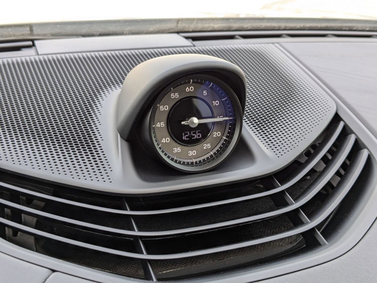 New 2025 Porsche Taycan Turbo image 21