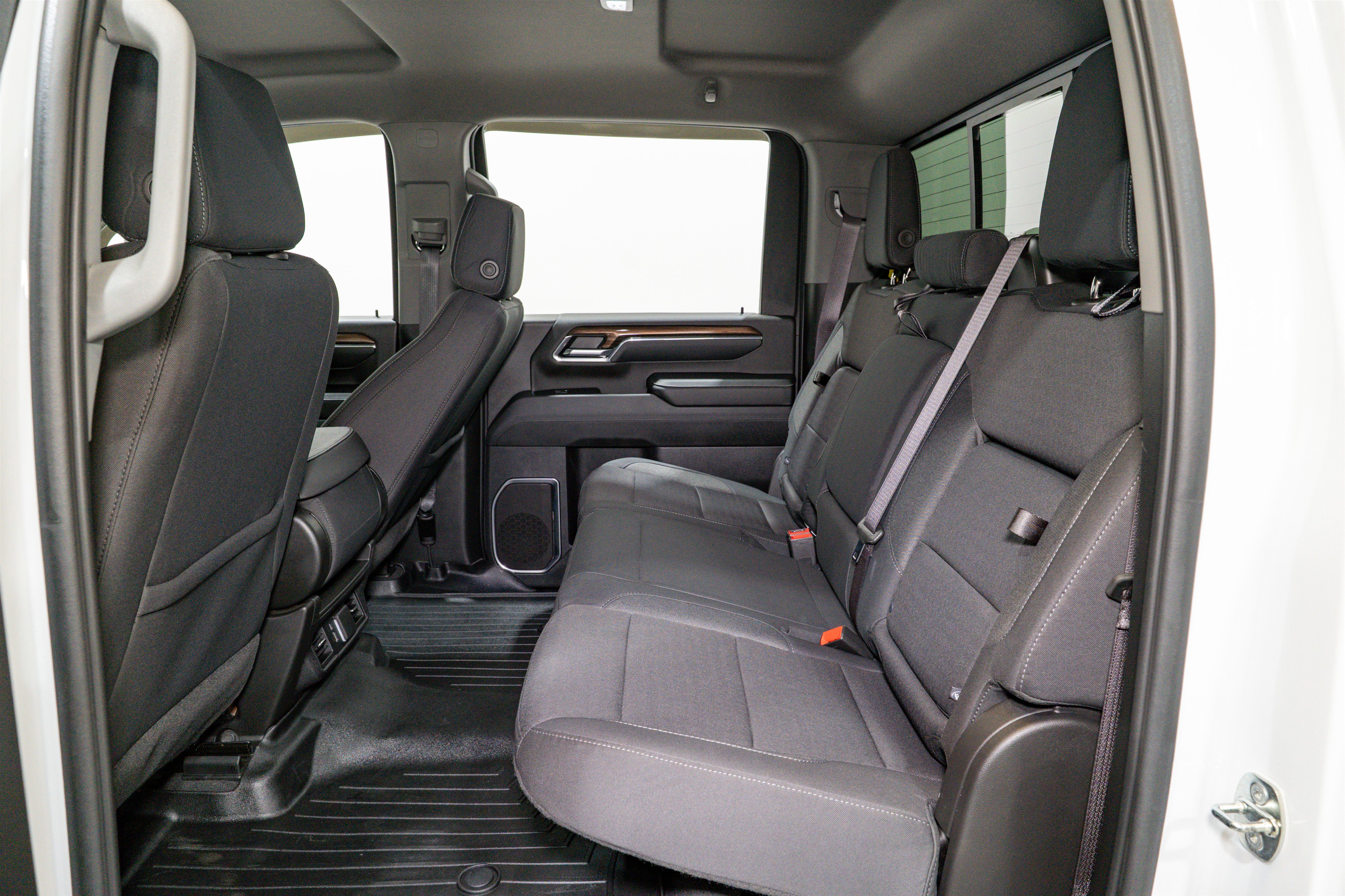 Used 2024 Chevrolet Silverado 3500 LT w/ Convenience Package image 32