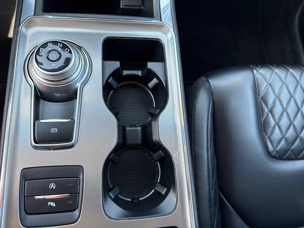 Used 2024 Ford Edge Titanium AWD/4WD image 21