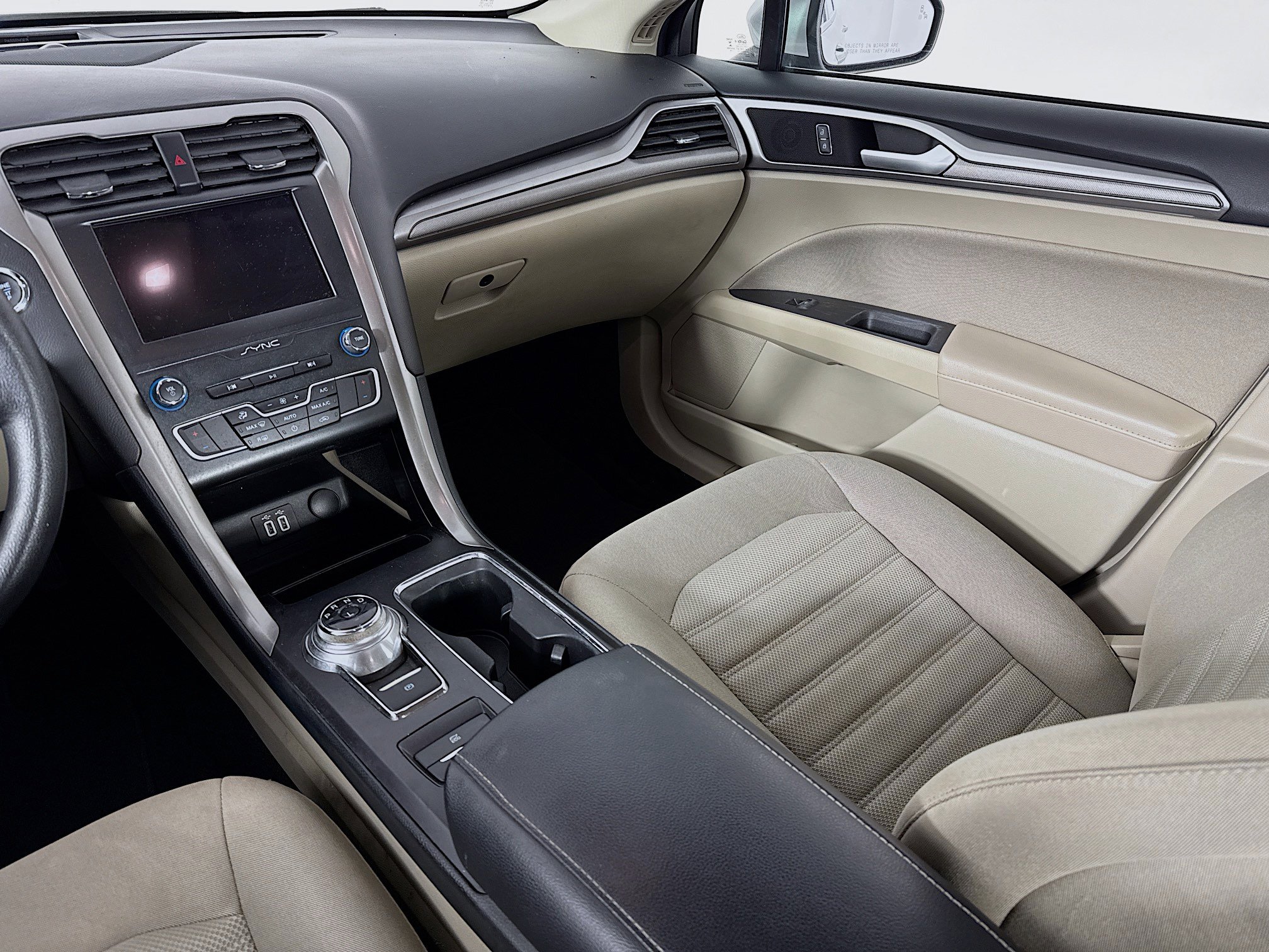 Used 2019 Ford Fusion SE image 22