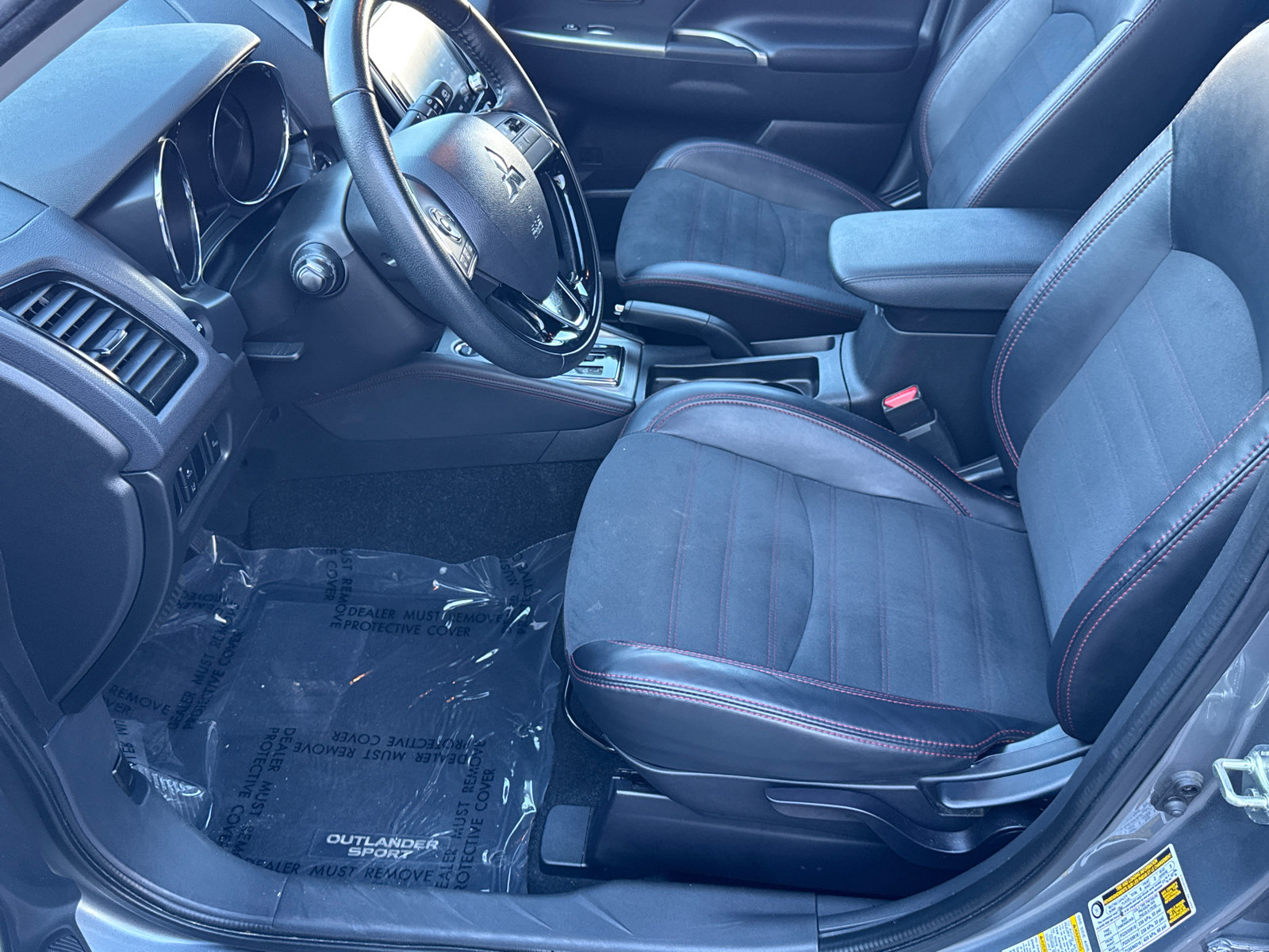 Used 2024 Mitsubishi Outlander Sport SE AWD/4WD image 9