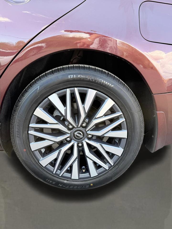 Used 2025 Nissan Altima 2.5 SV image 34