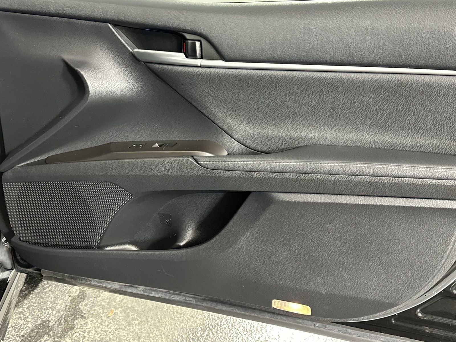 Used 2023 Toyota Camry XSE w/ Navigation Package image 35