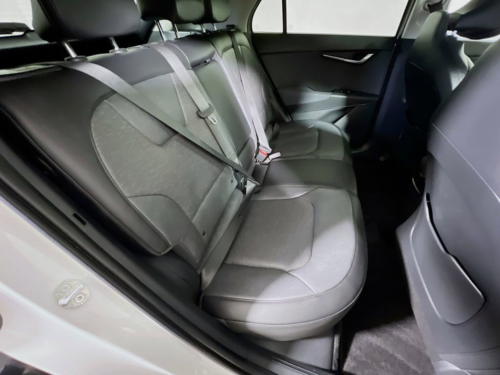 Used 2023 Kia Niro Wave w/ Wave Preserve Package image 26