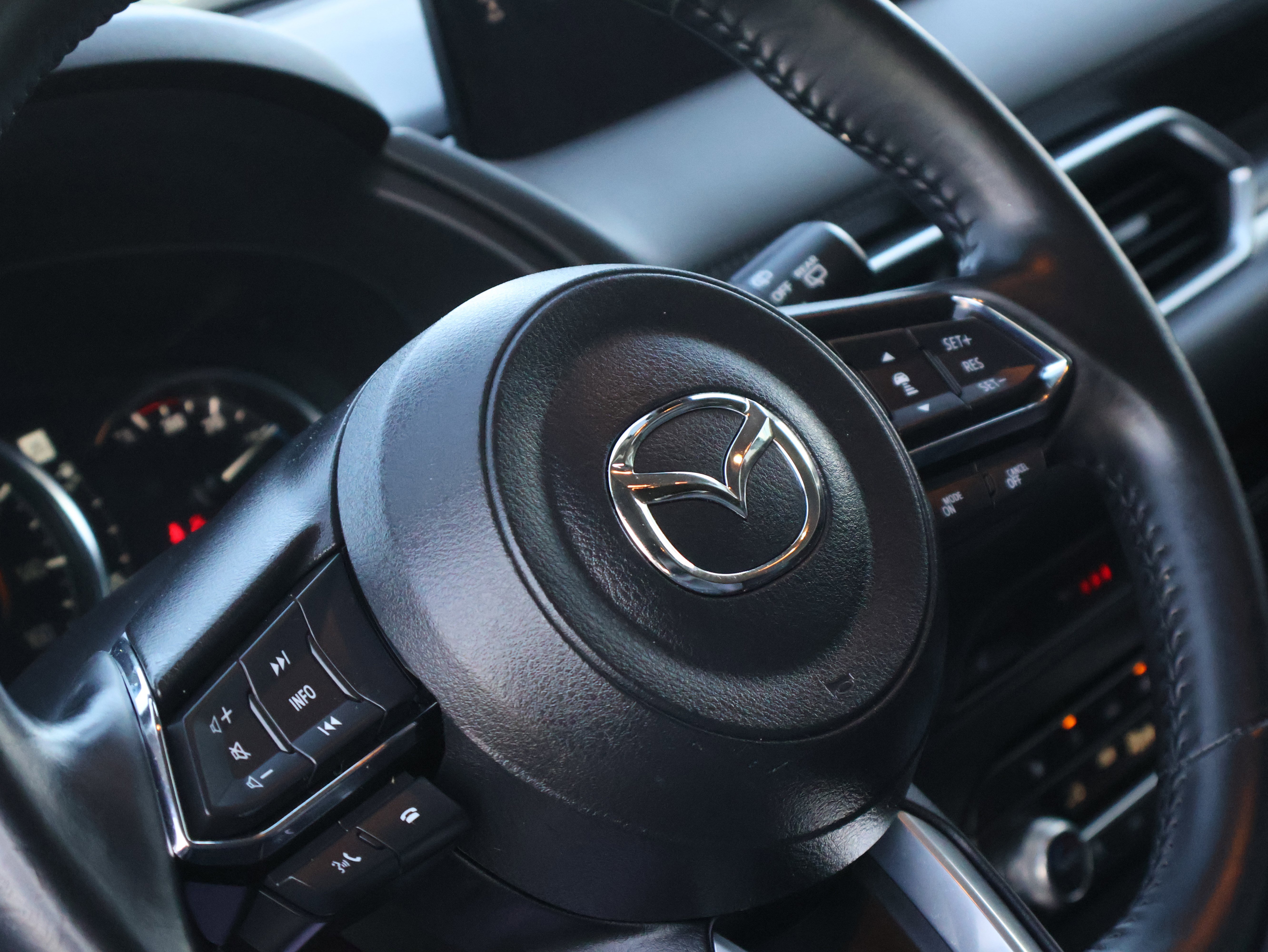 Used 2022 MAZDA CX-5 AWD 2.5 S w/ Premium Plus Pkg image 24