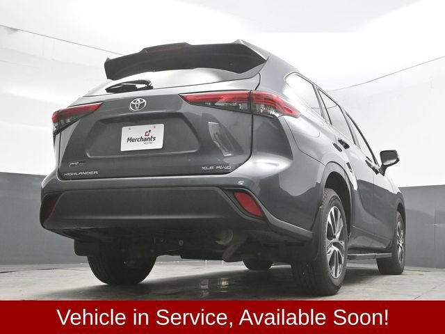 Used 2023 Toyota Highlander XLE AWD/4WD image 48