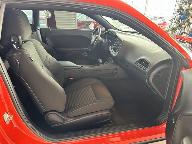 Used 2018 Dodge Challenger R/T w/ Driver Convenience Group image 17