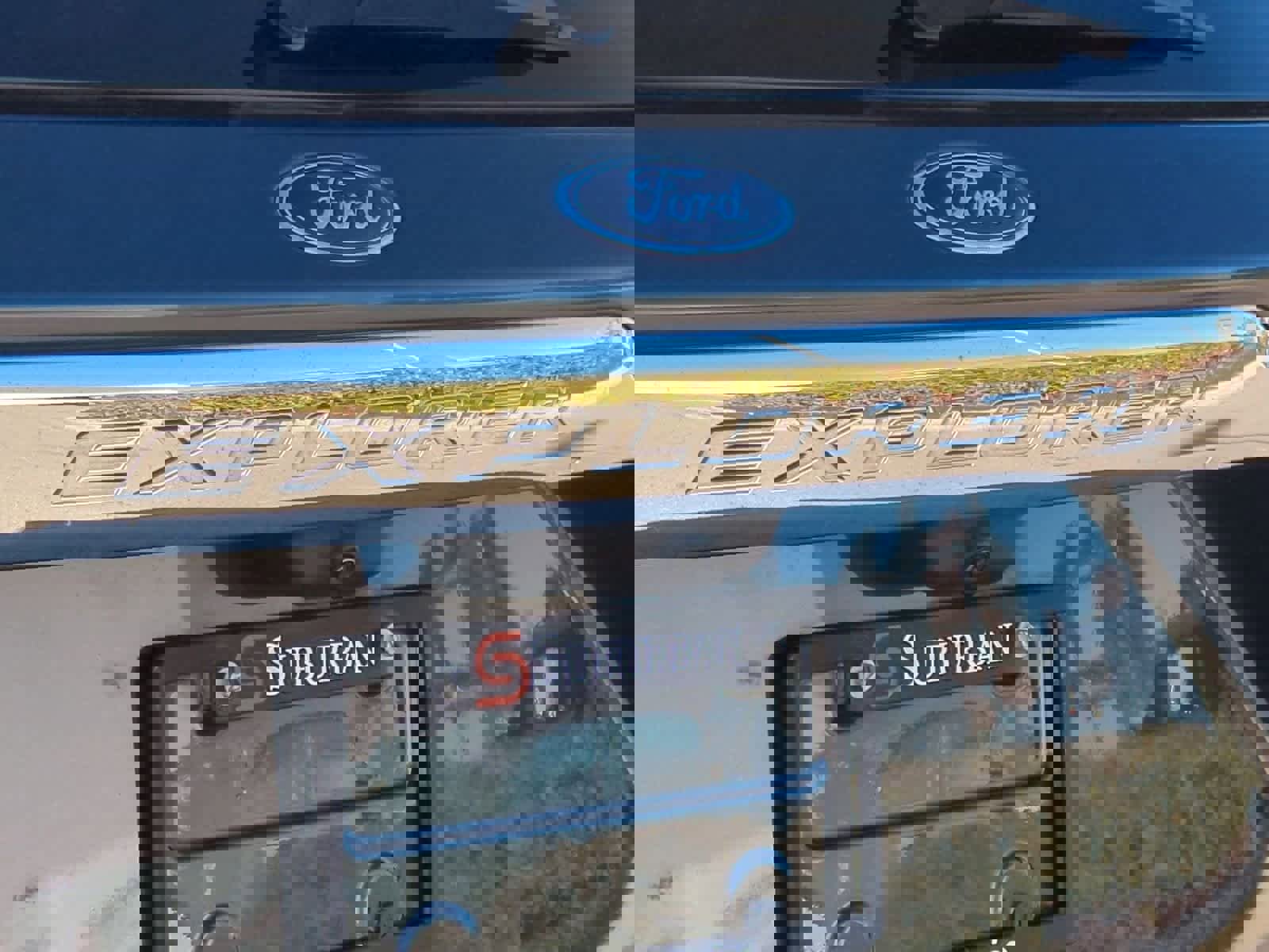 Used 2022 Ford Explorer XLT w/ Equipment Group 202A image 13