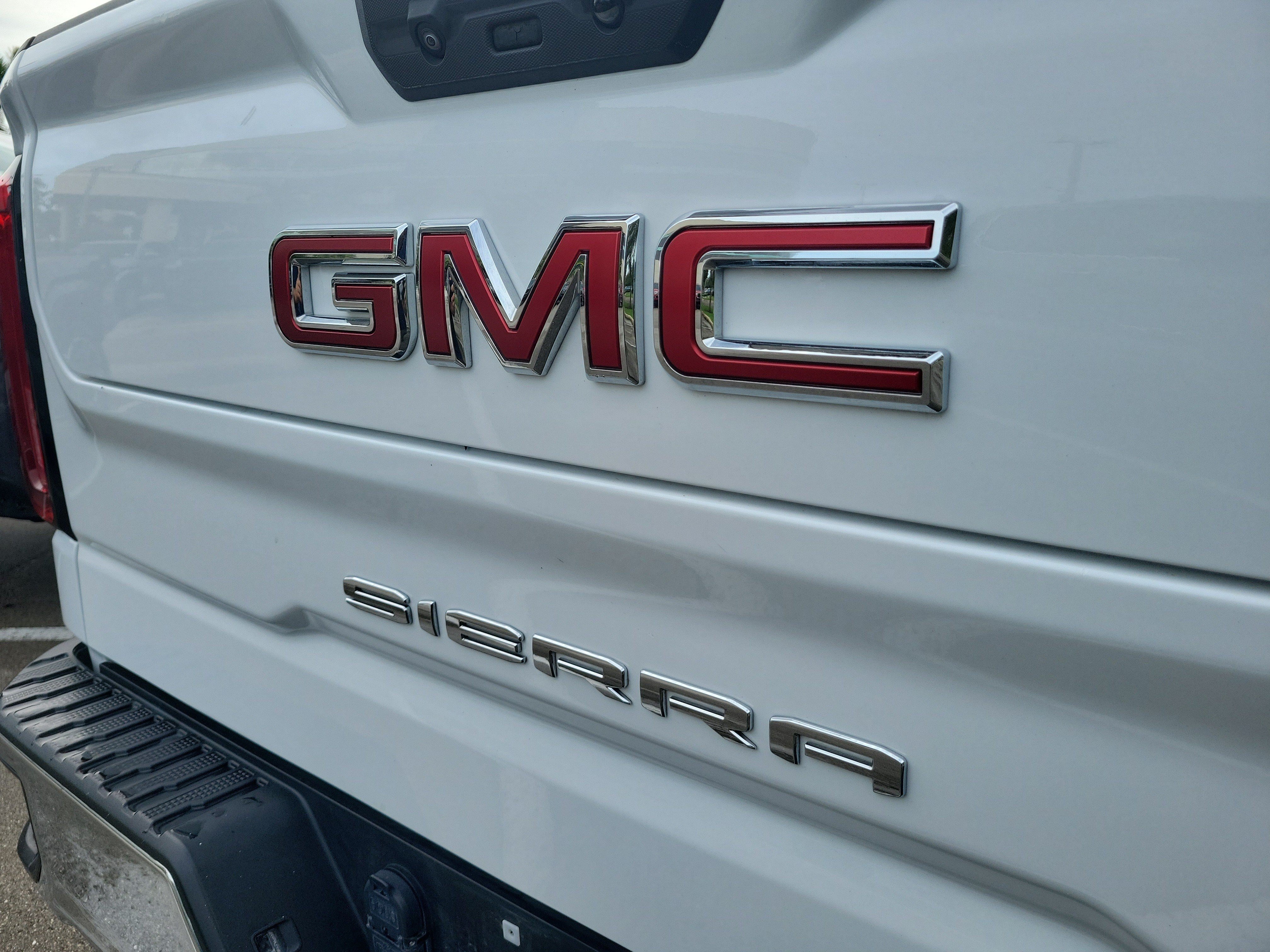 Used 2024 GMC Sierra 1500 SLT AWD/4WD image 11