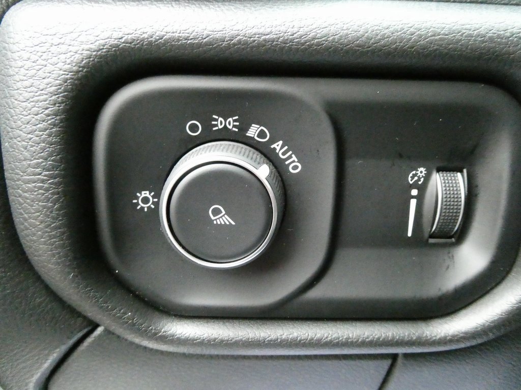 Used 2024 RAM 3500 Tradesman image 21