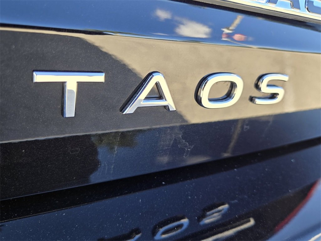Certified 2024 Volkswagen Taos SEL image 13