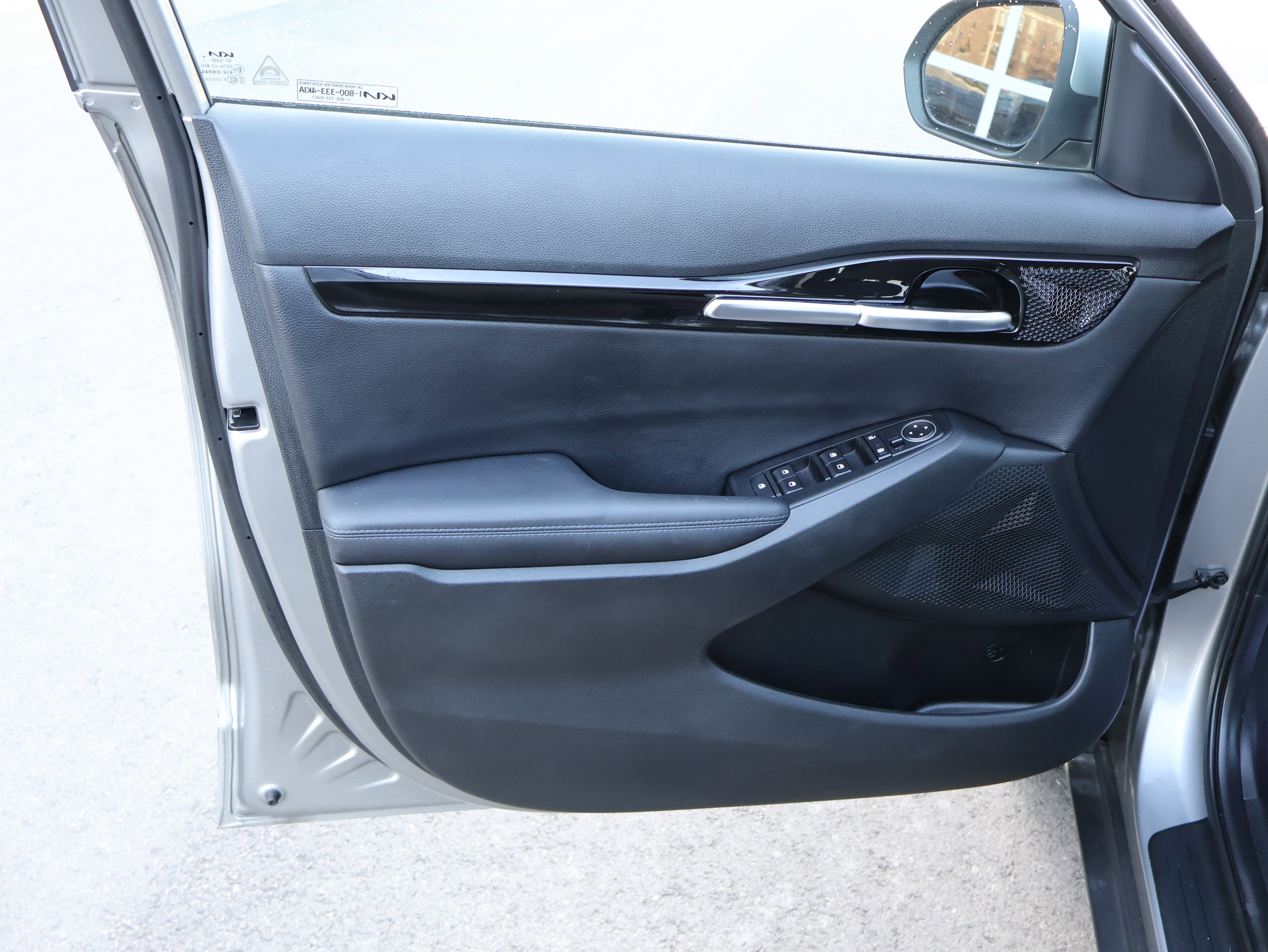 Used 2023 Kia Seltos S image 21