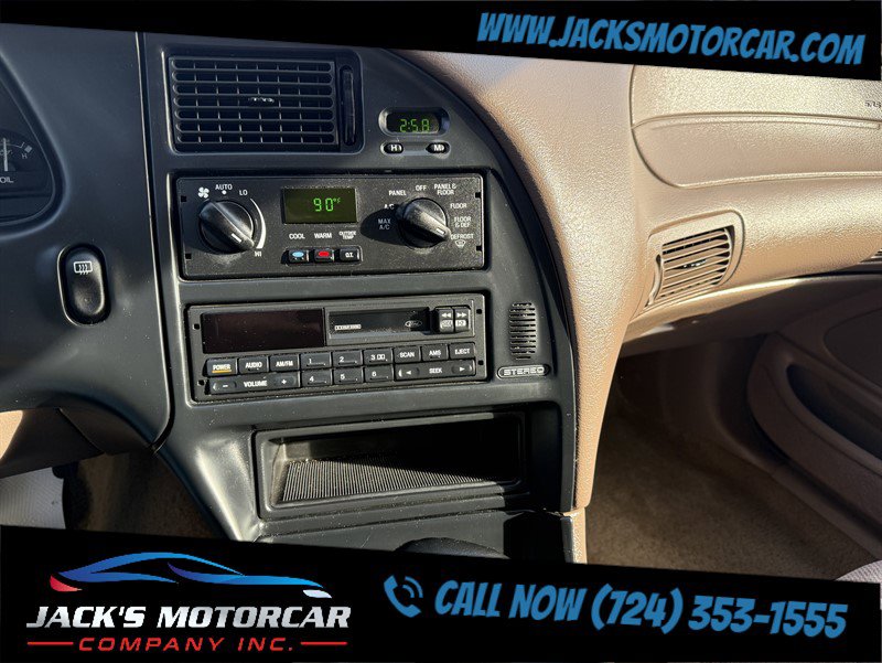 Used 1995 Ford Thunderbird LX image 20