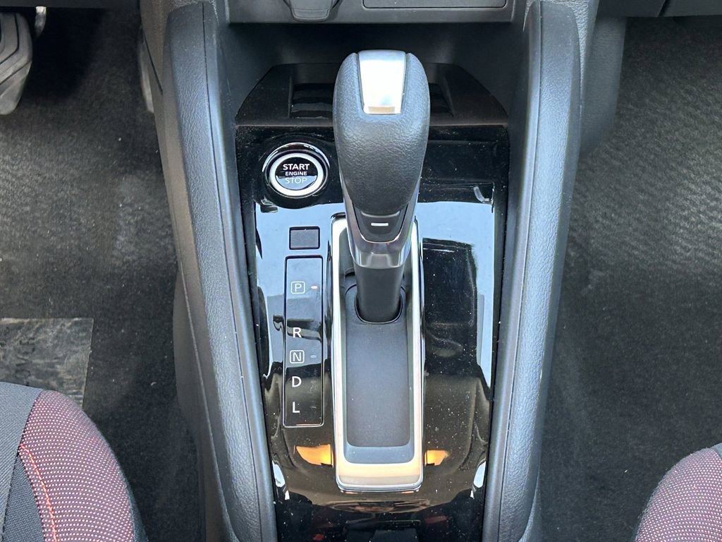 New 2025 Nissan Versa SR w/ Trunk Package image 14