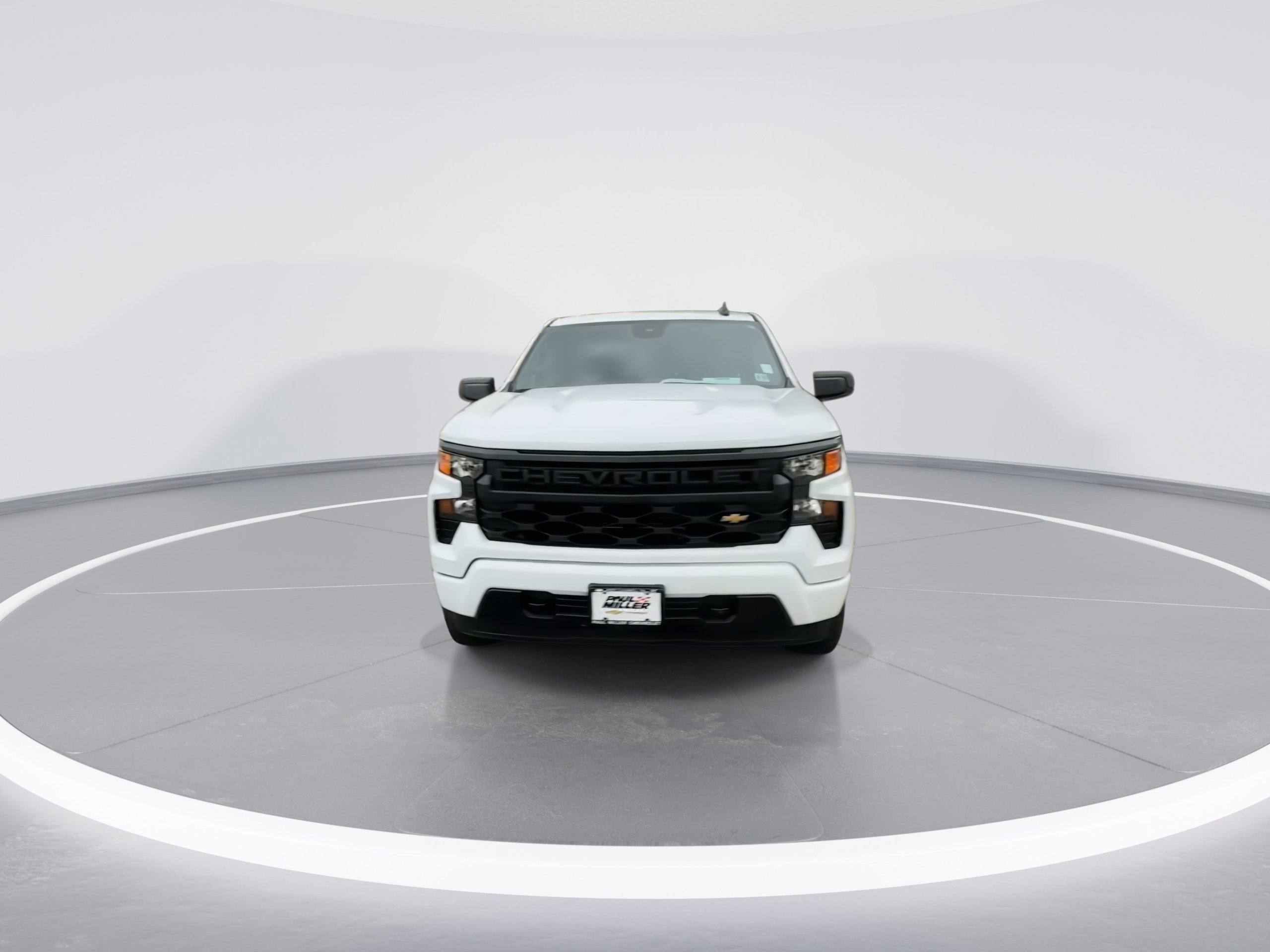 Used 2022 Chevrolet Silverado 1500 Custom image 3