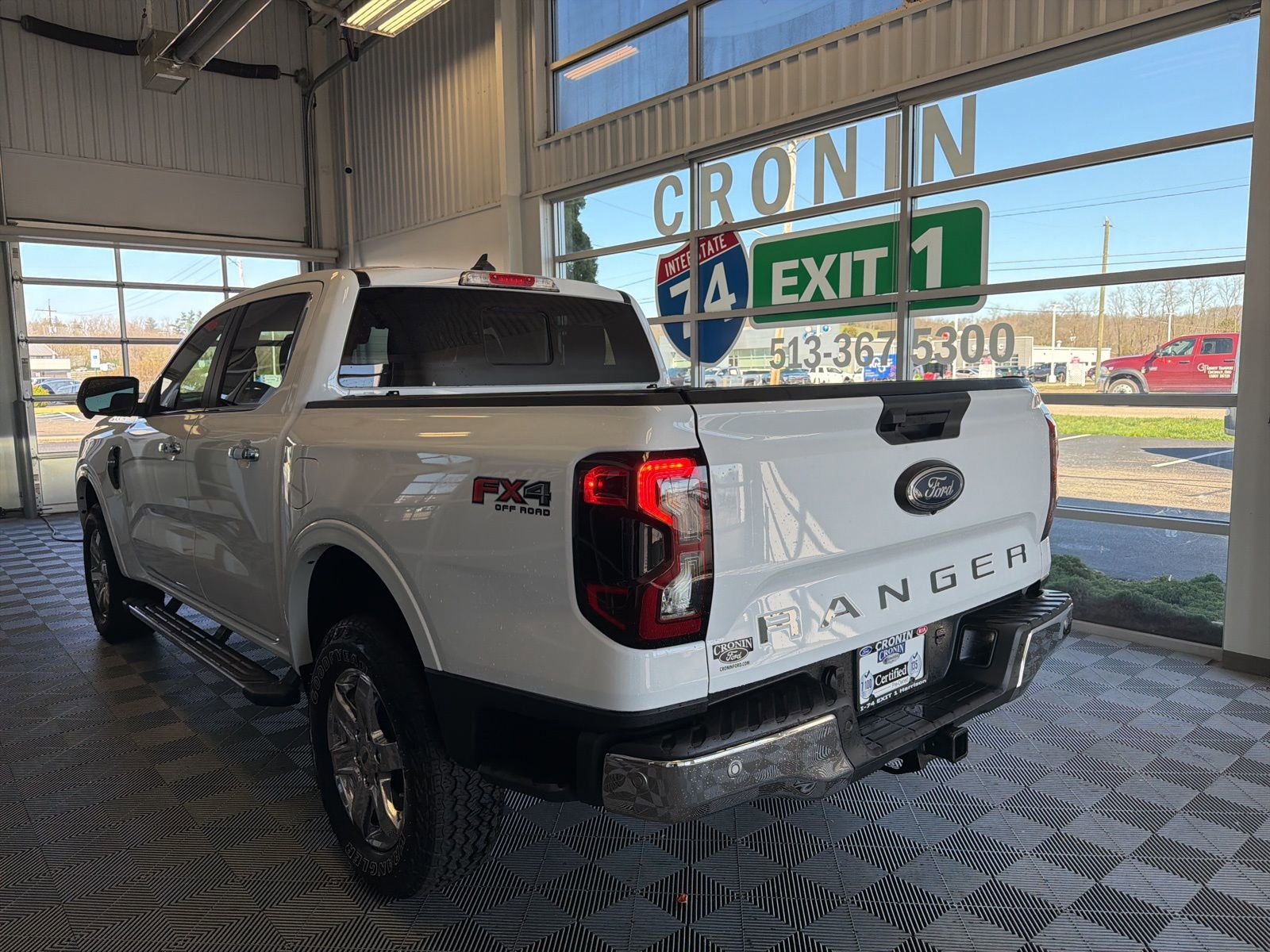 Used 2024 Ford Ranger Lariat w/ FX4 Off-Road Package image 4