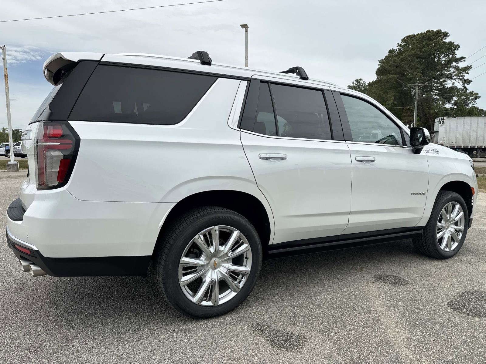 Used 2022 Chevrolet Tahoe High Country AWD/4WD image 4