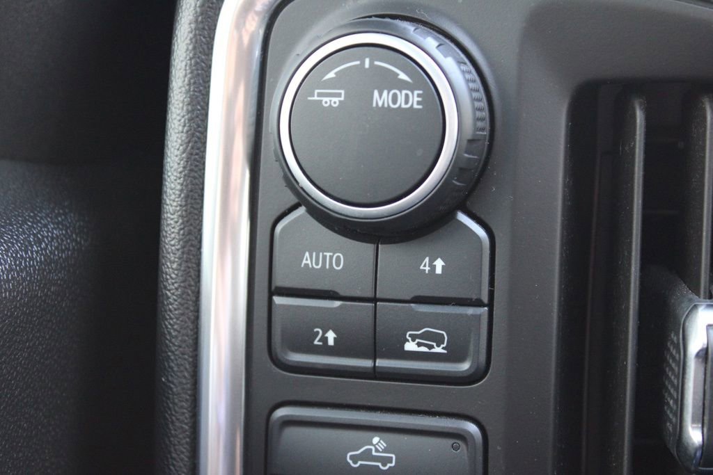 Used 2020 Chevrolet Silverado 1500 LT image 26