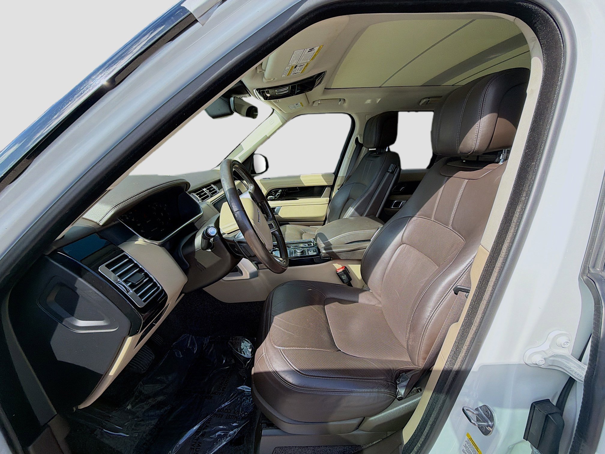 Used 2018 Land Rover Range Rover HSE image 19