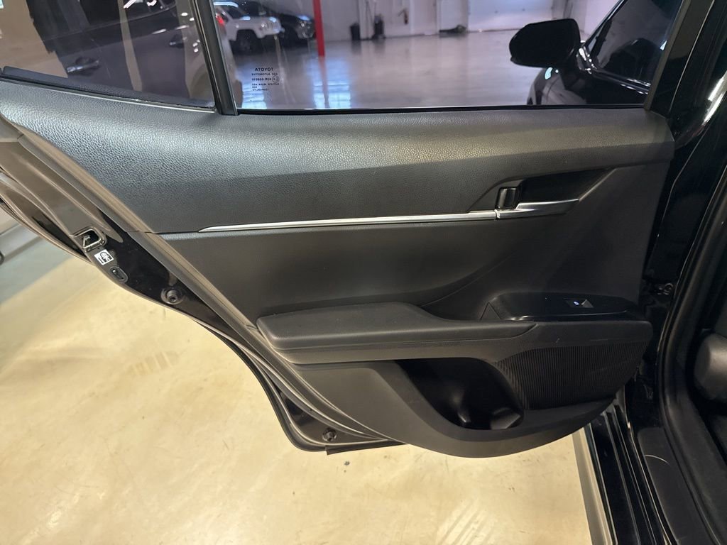Used 2019 Toyota Camry SE w/ Convenience Package image 34