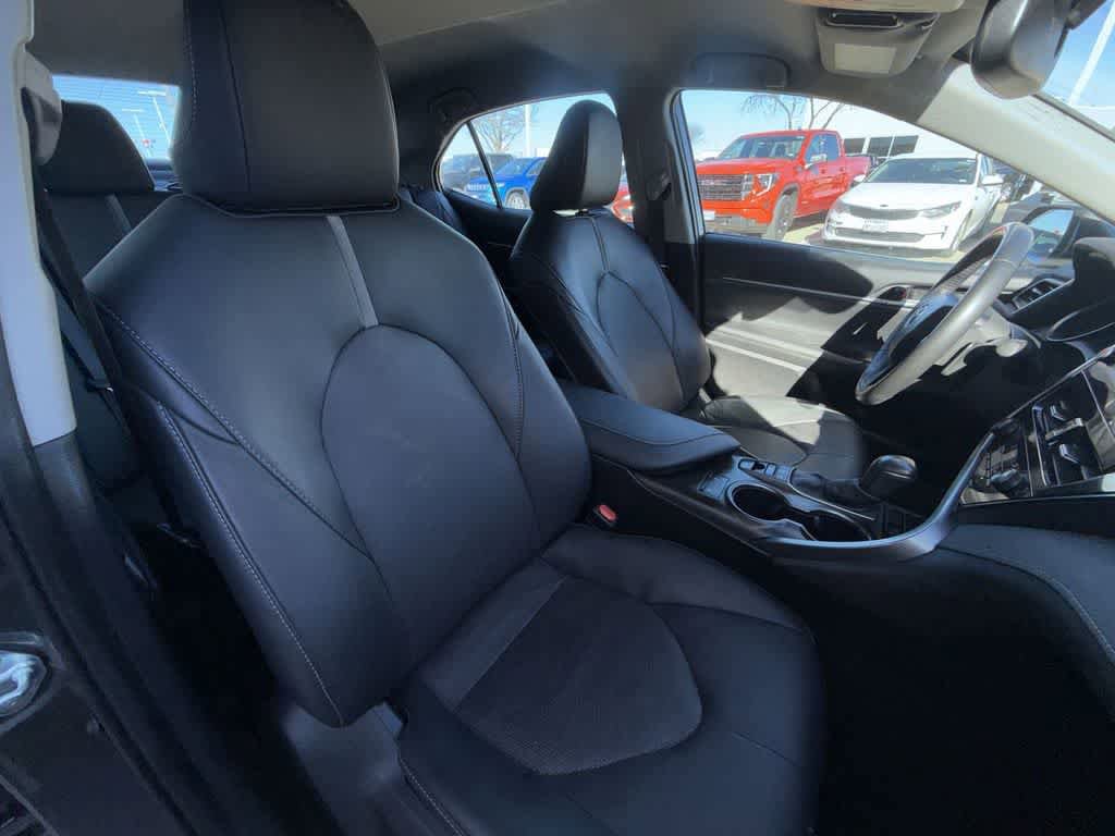 Used 2024 Toyota Camry XSE FWD image 13