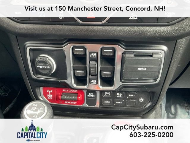 Used 2024 Jeep Wrangler Unlimited AWD/4WD image 29