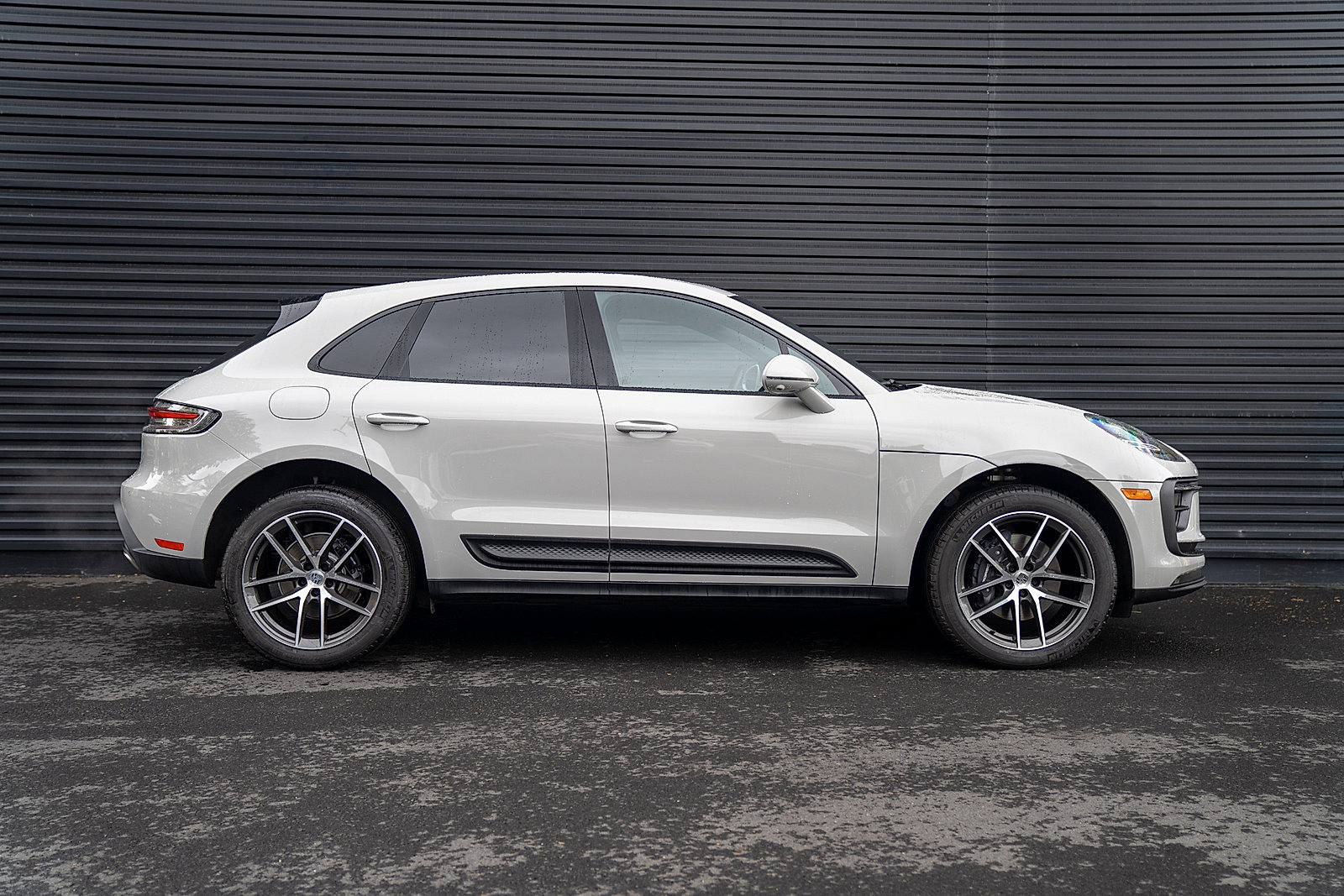 Certified 2026 Porsche Macan AWD/4WD image 27