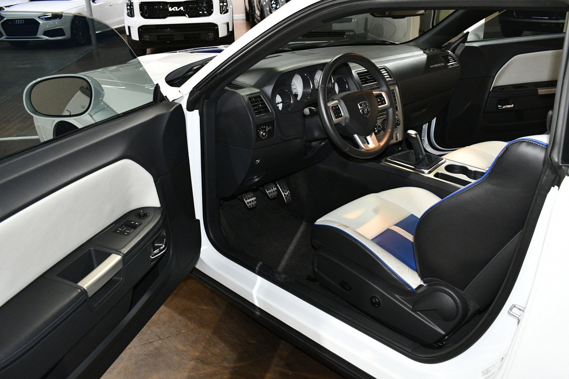 Used 2011 Dodge Challenger SRT8 w/ SRT Option Group II image 47