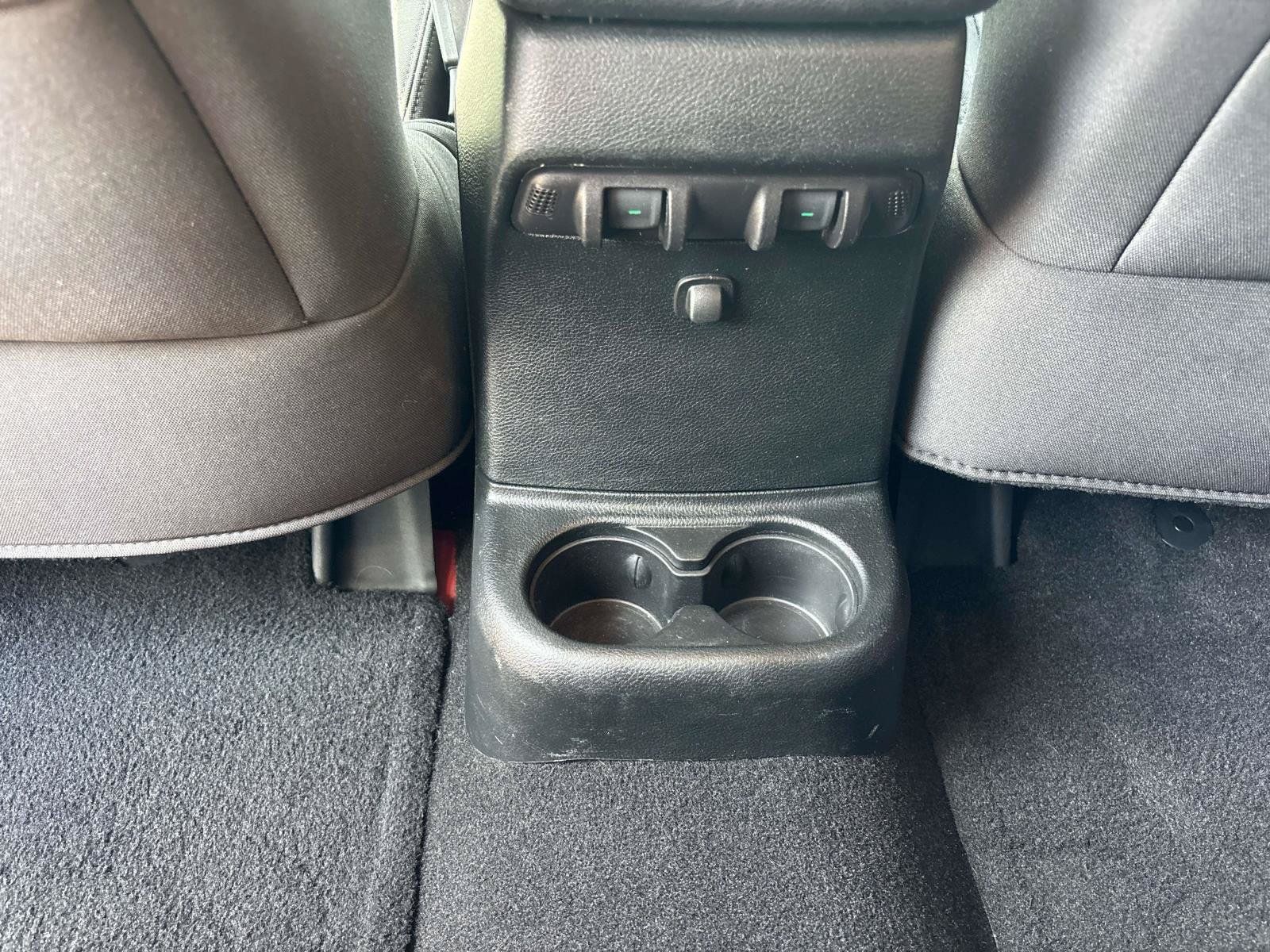 Used 2018 Jeep Wrangler Unlimited Sport S AWD/4WD image 11