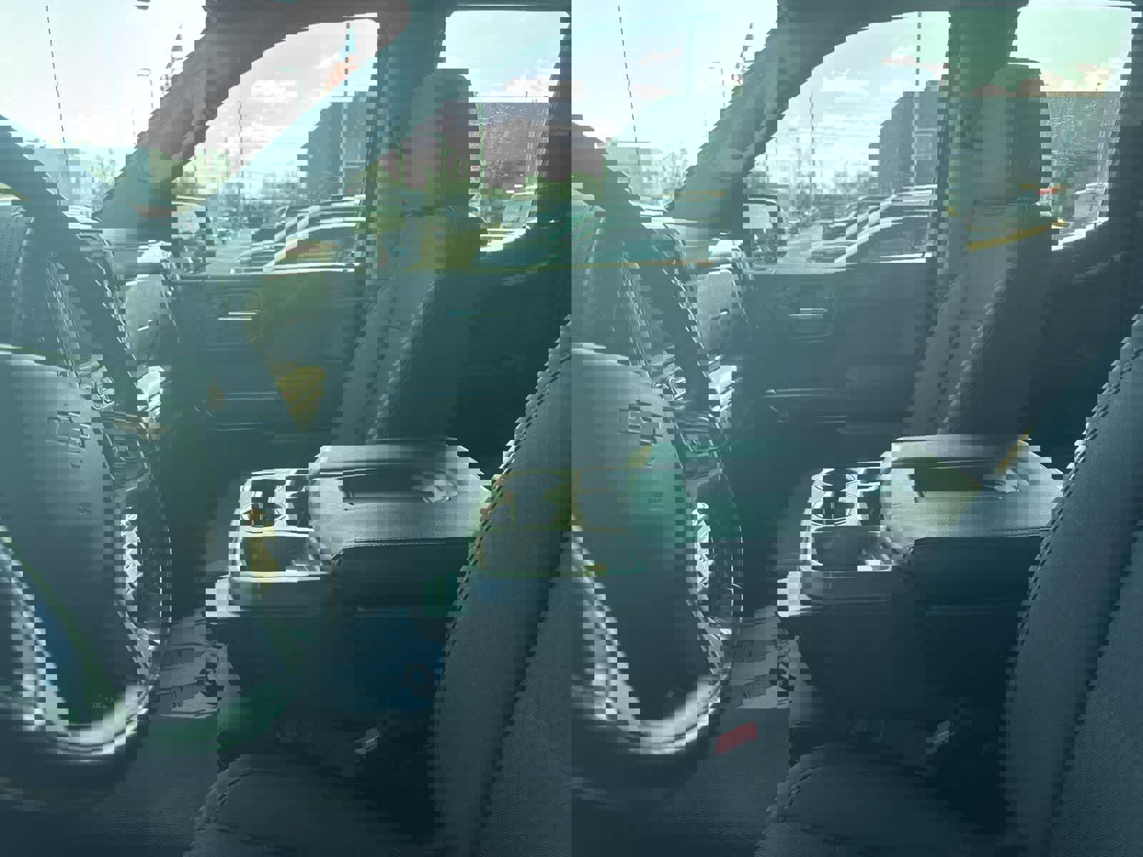 Used 2021 Chevrolet Silverado 1500 LT w/ Z71 Off-Road Package image 28