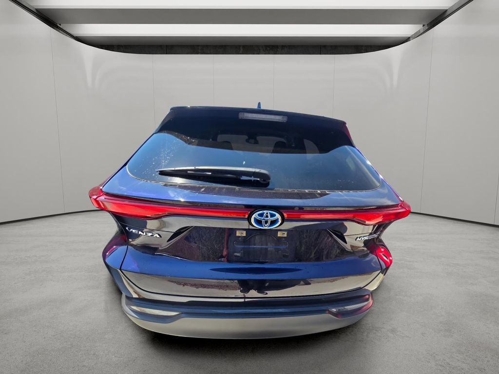 Used 2021 Toyota Venza LE w/ Carpet Mat Package (TMS) AWD/4WD image 8